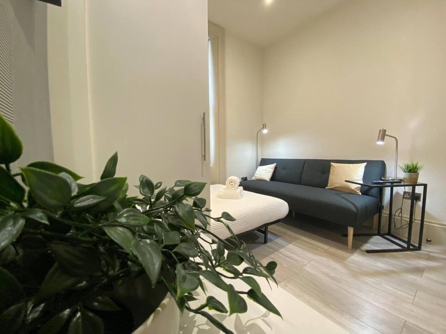 Apt 03 Beachside Beauty Central Studio Steps From Cafes Brighton Kültér fotó